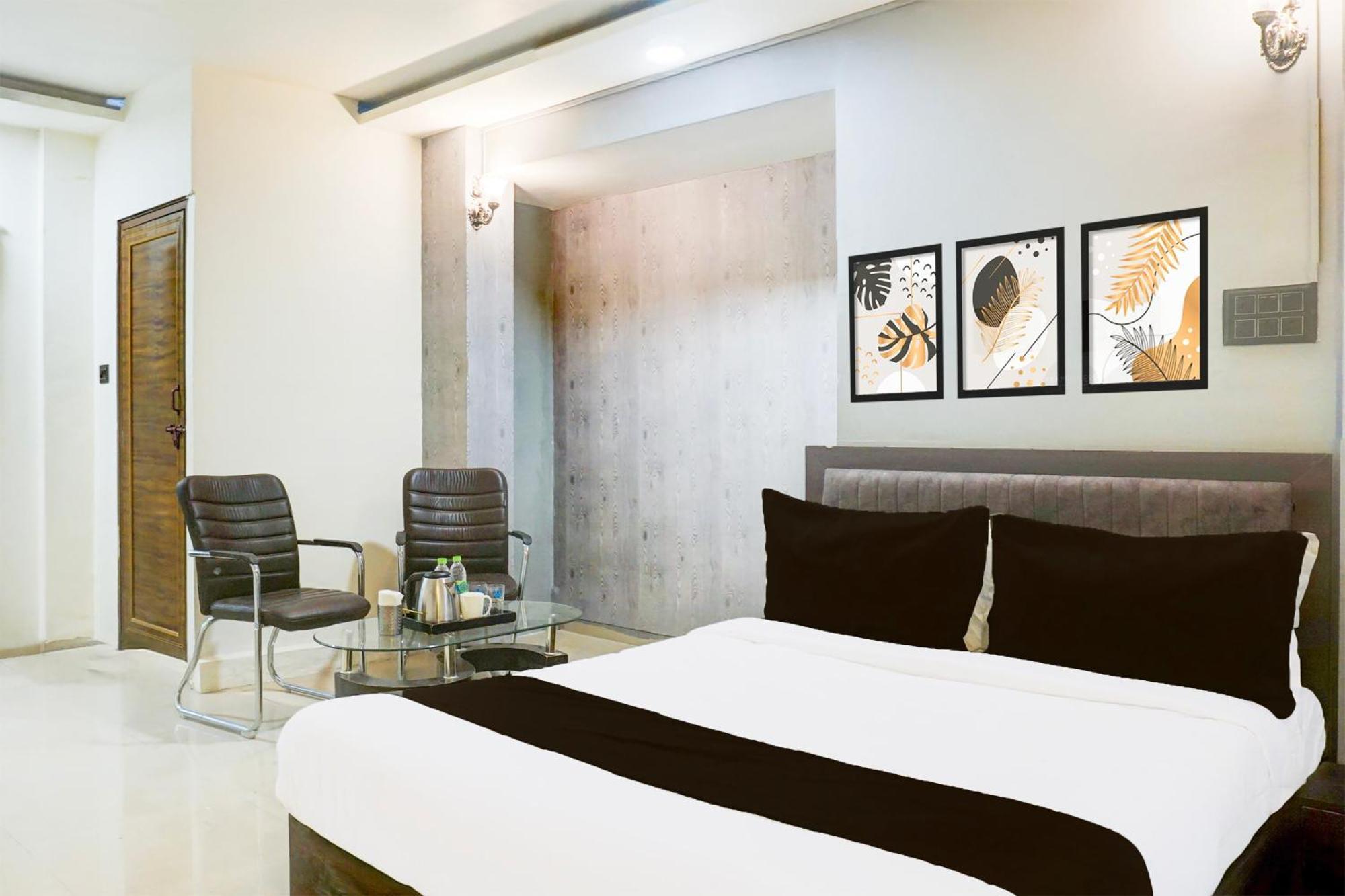 Hotel O The Highstreet Hometel 푸네 외부 사진