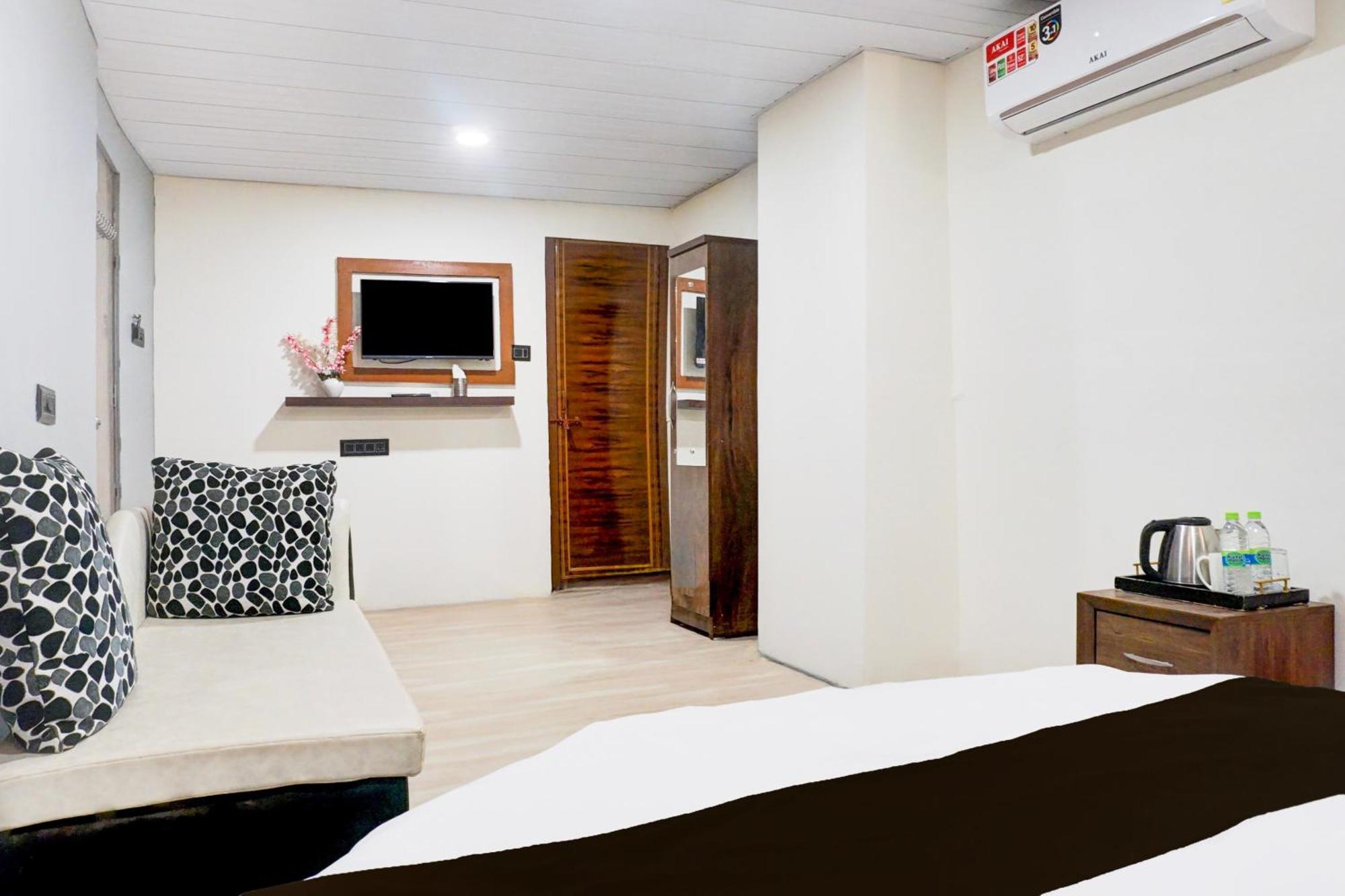 Hotel O The Highstreet Hometel 푸네 외부 사진